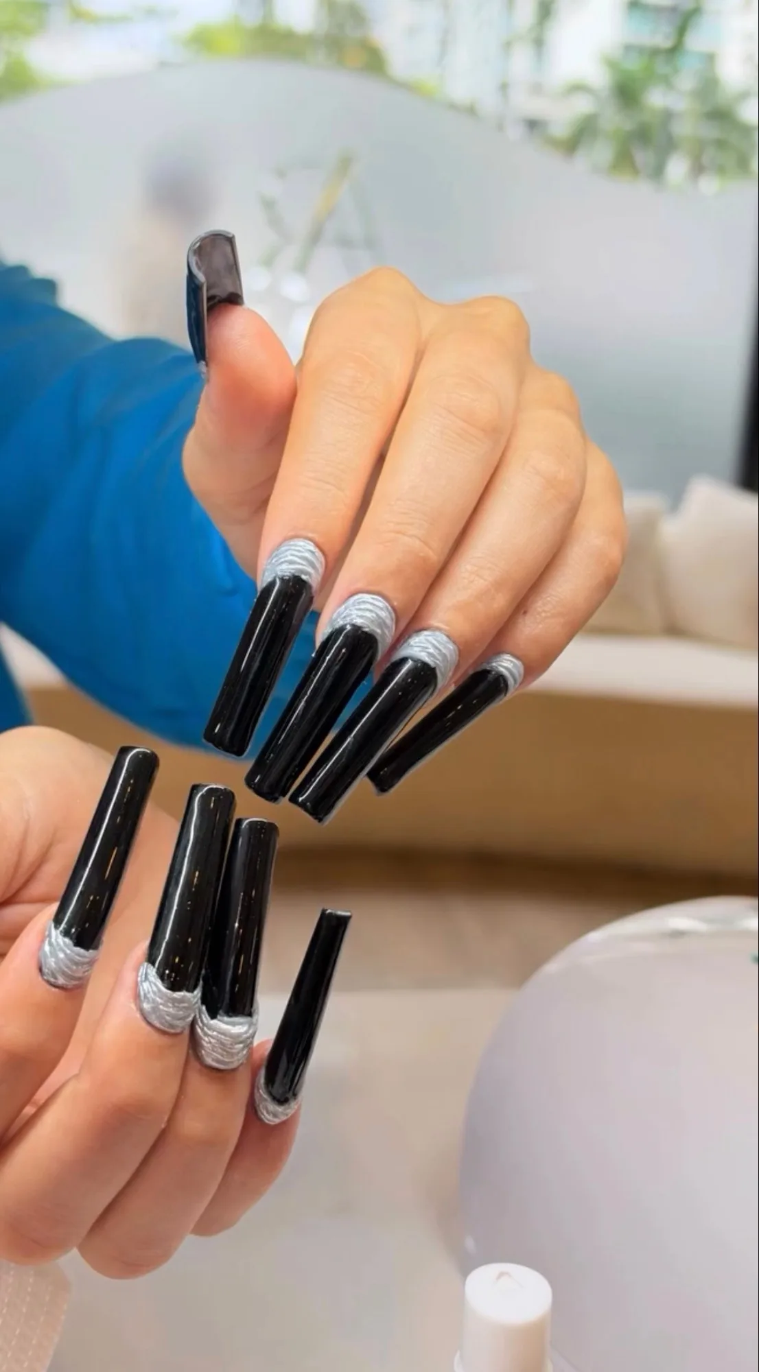 Black rope art nails